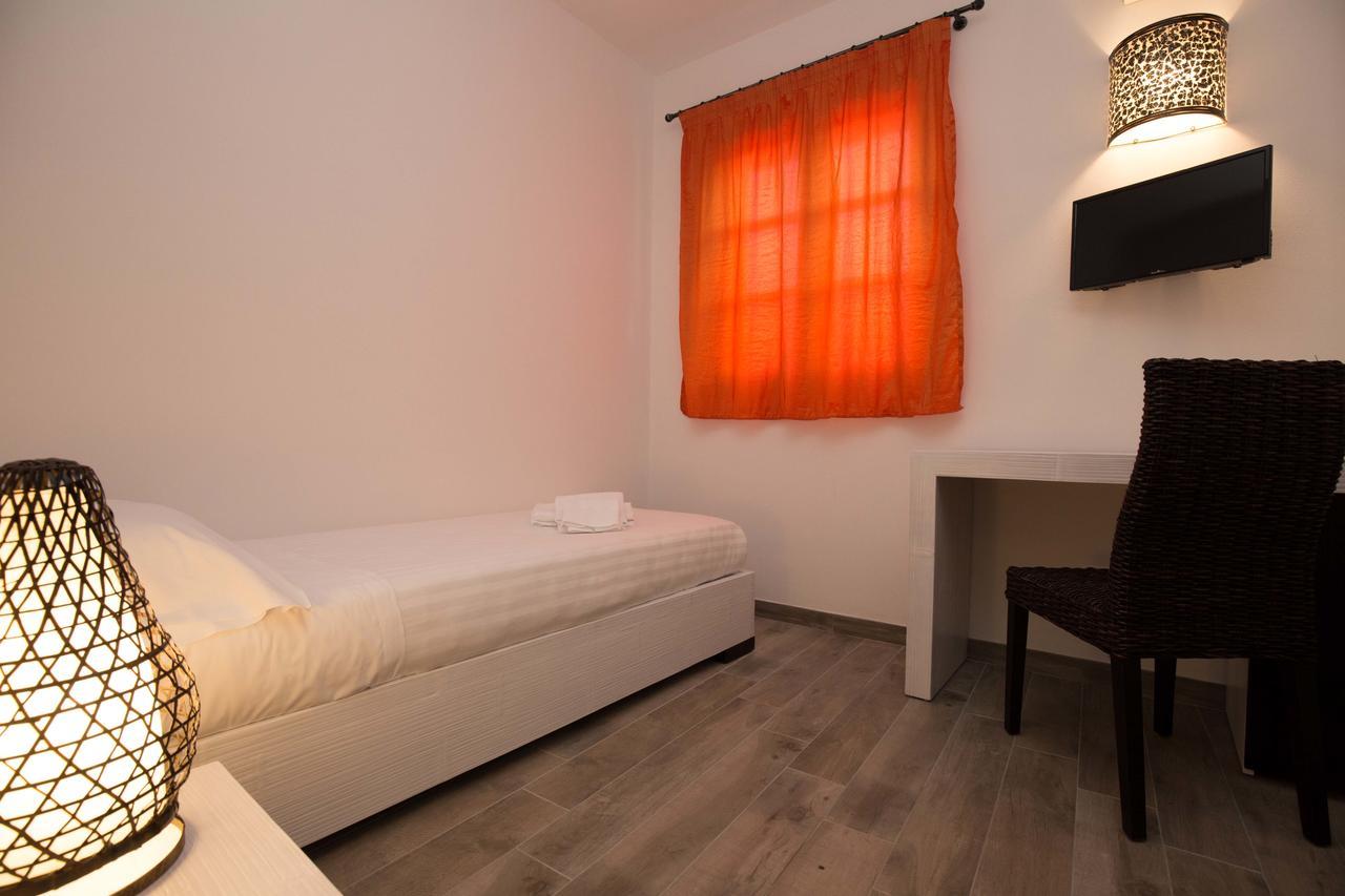 Hotel Villa Bartolini กาเลนซาโน ภายนอก รูปภาพ